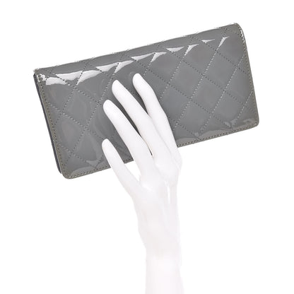 Chanel Patent Quilted Yen Wallet Grey 2 of 15