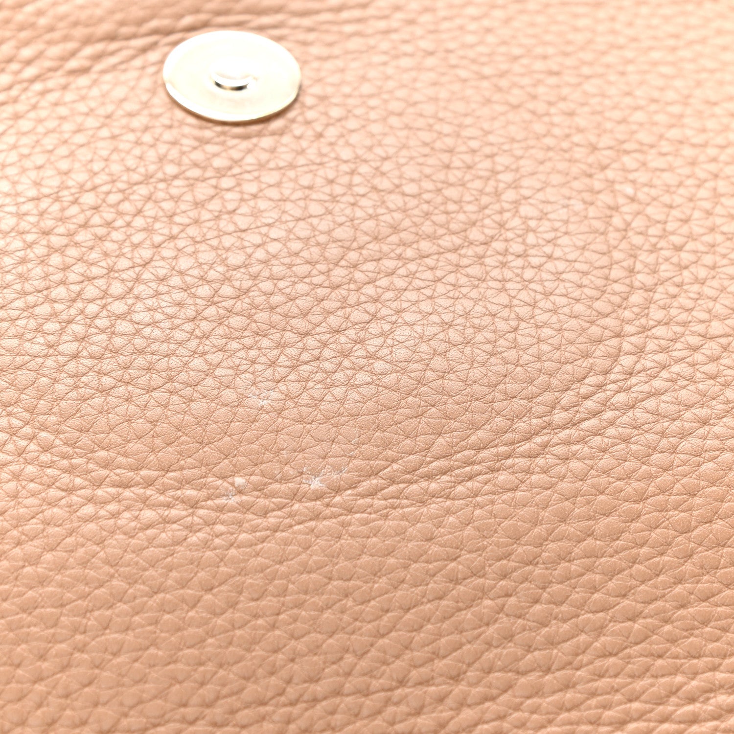 Gucci Pebbled Calfskin Medium Soho Clutch Camelia 9 of 14