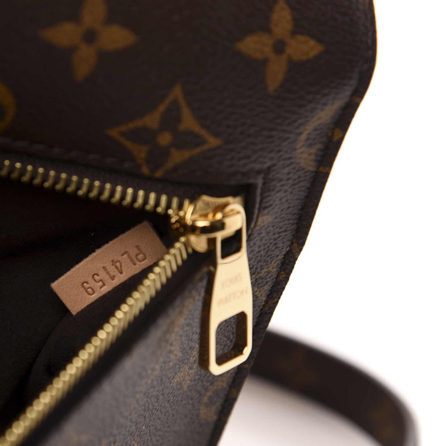 Monogram Pochette Metis