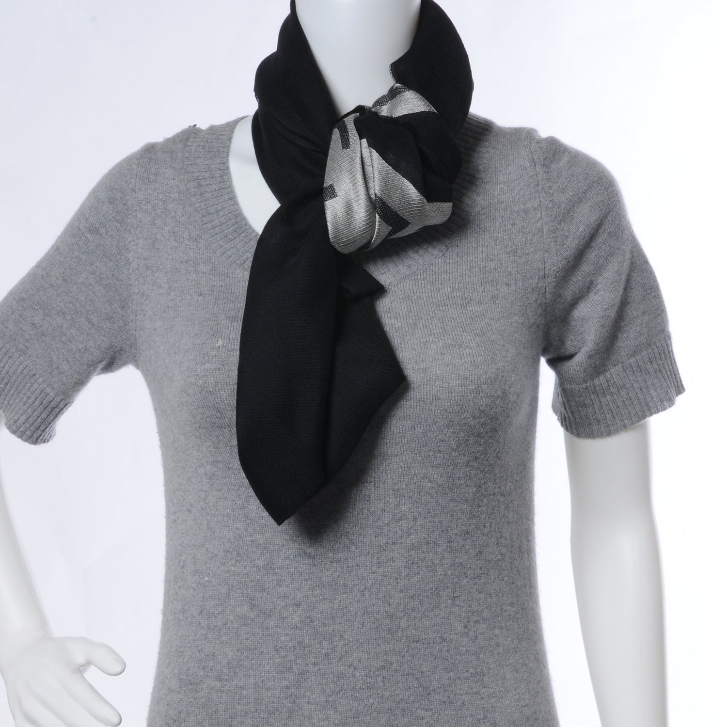 Chanel Wool Cashmere Silk CC Scarf Shawl Black White 3 of 8
