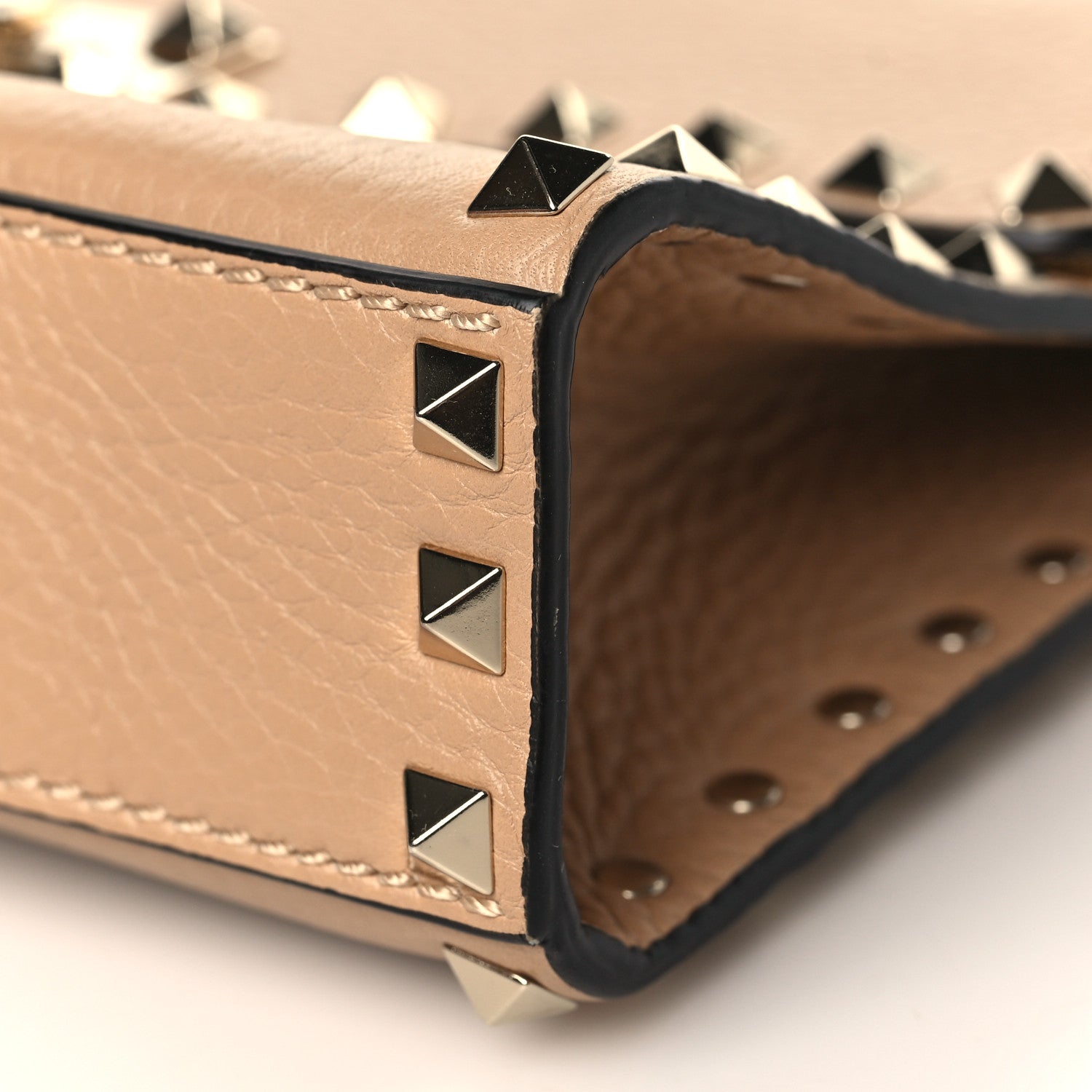 Valentino Garavani Pebbled Calfskin Medium Rockstud Flip Lock Crossbody Bag Skin Sorbet 8 of 8