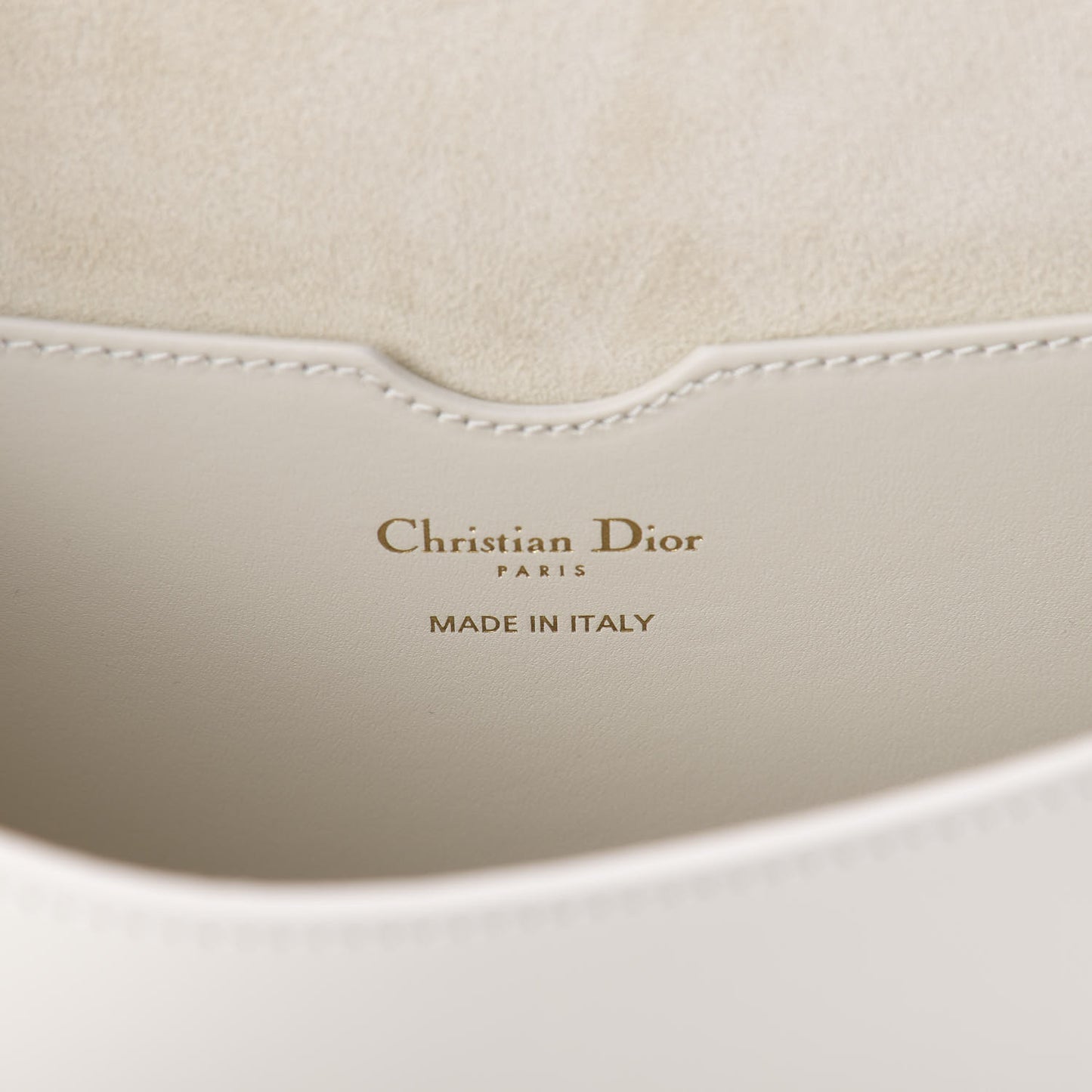 Box Calfskin Large Bobby Flap White