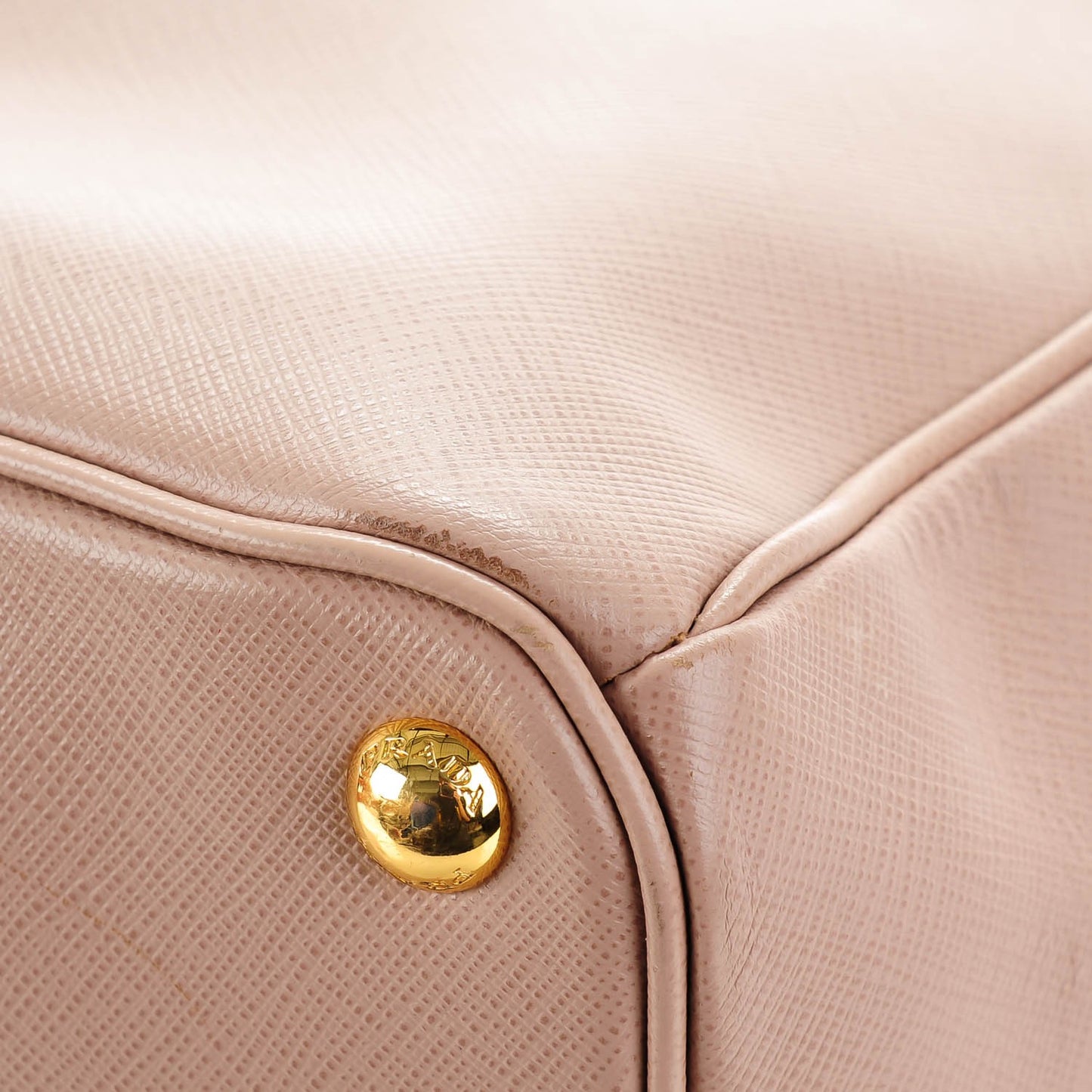 Saffiano Medium Galleria Double Zip Tote Cammeo