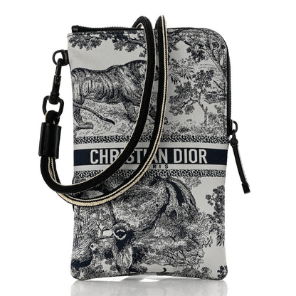 Christian Dior Technical Fabric Embroidered Toile De Jouy DiorTravel Multifunction Pouch Blue 3 of 15