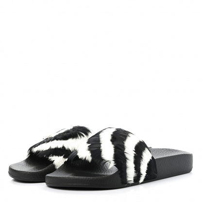 Valentino Garavani Rubber Feather Pool Slide Sandals 35 Black White 3 of 7