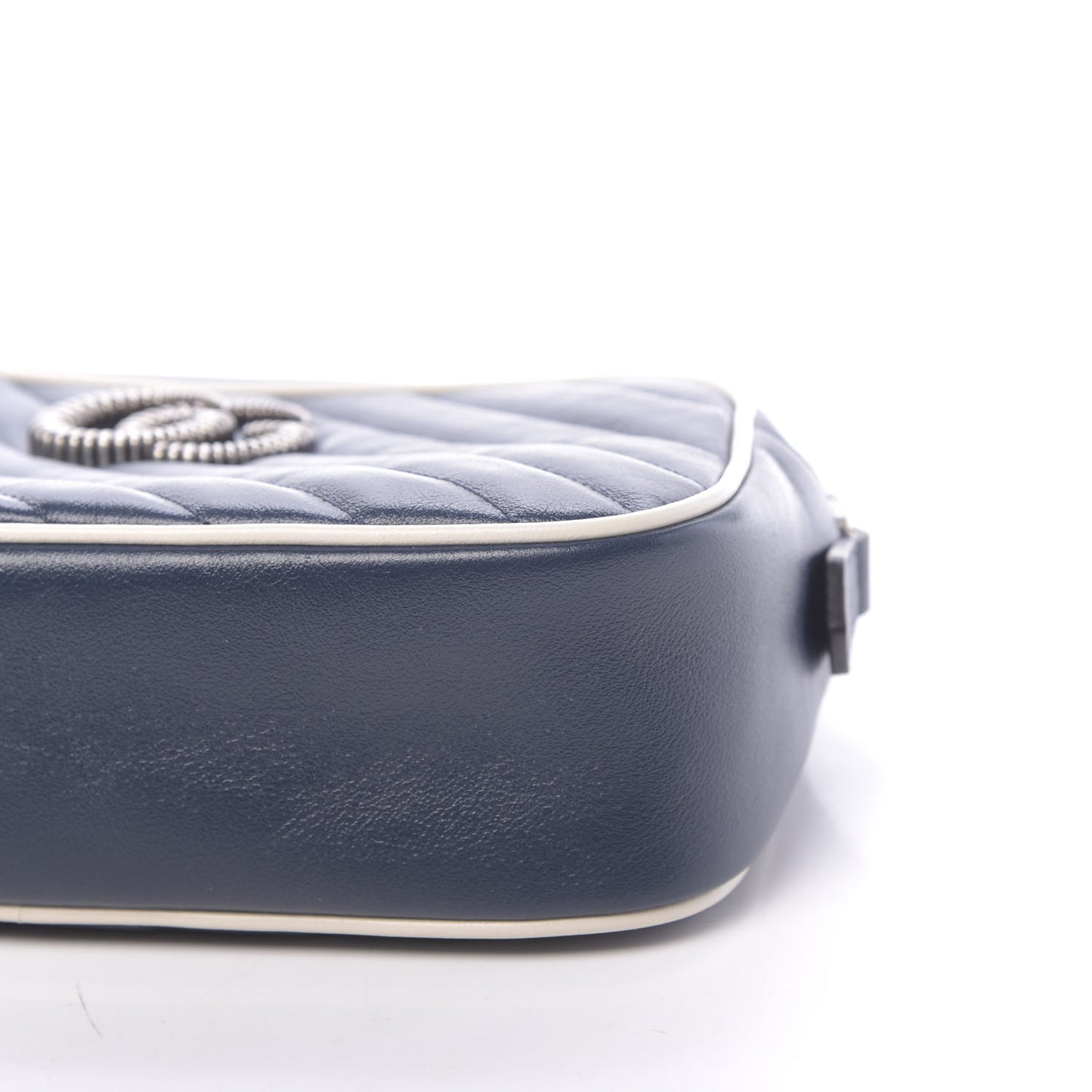 Vintage Effect Calfskin Matelasse Diagonal Small Torchon GG Marmont Chain Shoulder Bag Blue Agata Mystic White