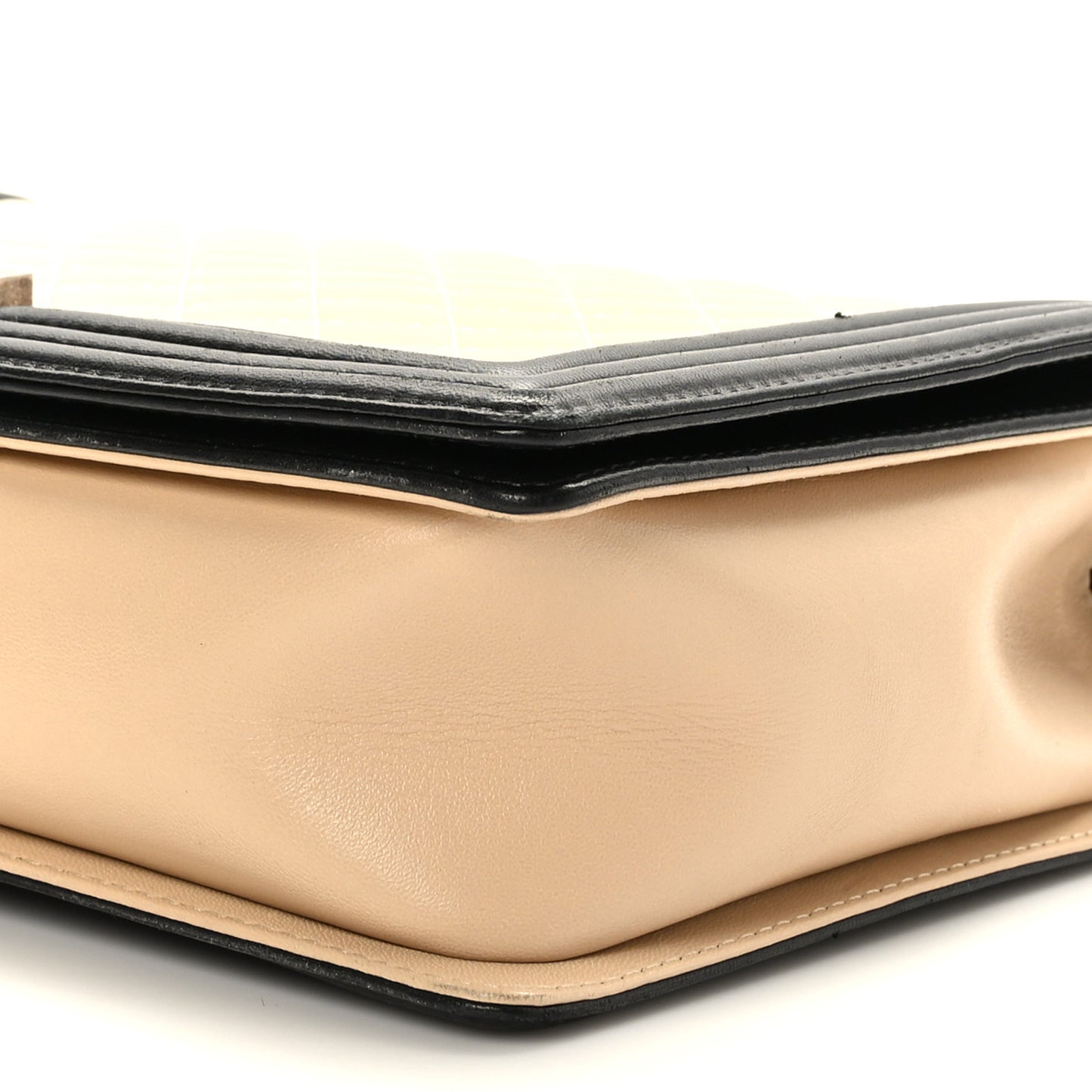 Lambskin Quilted Large Boy Flap Beige Black