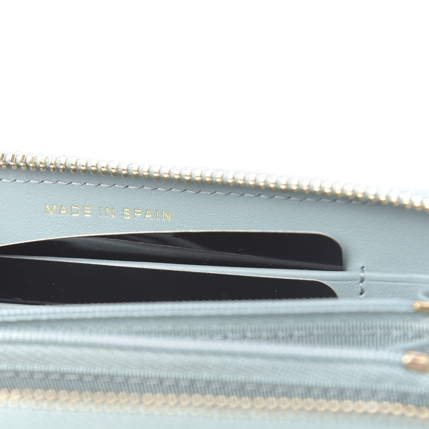 Caviar Quilted Medium Zip Around Wallet Light Blue