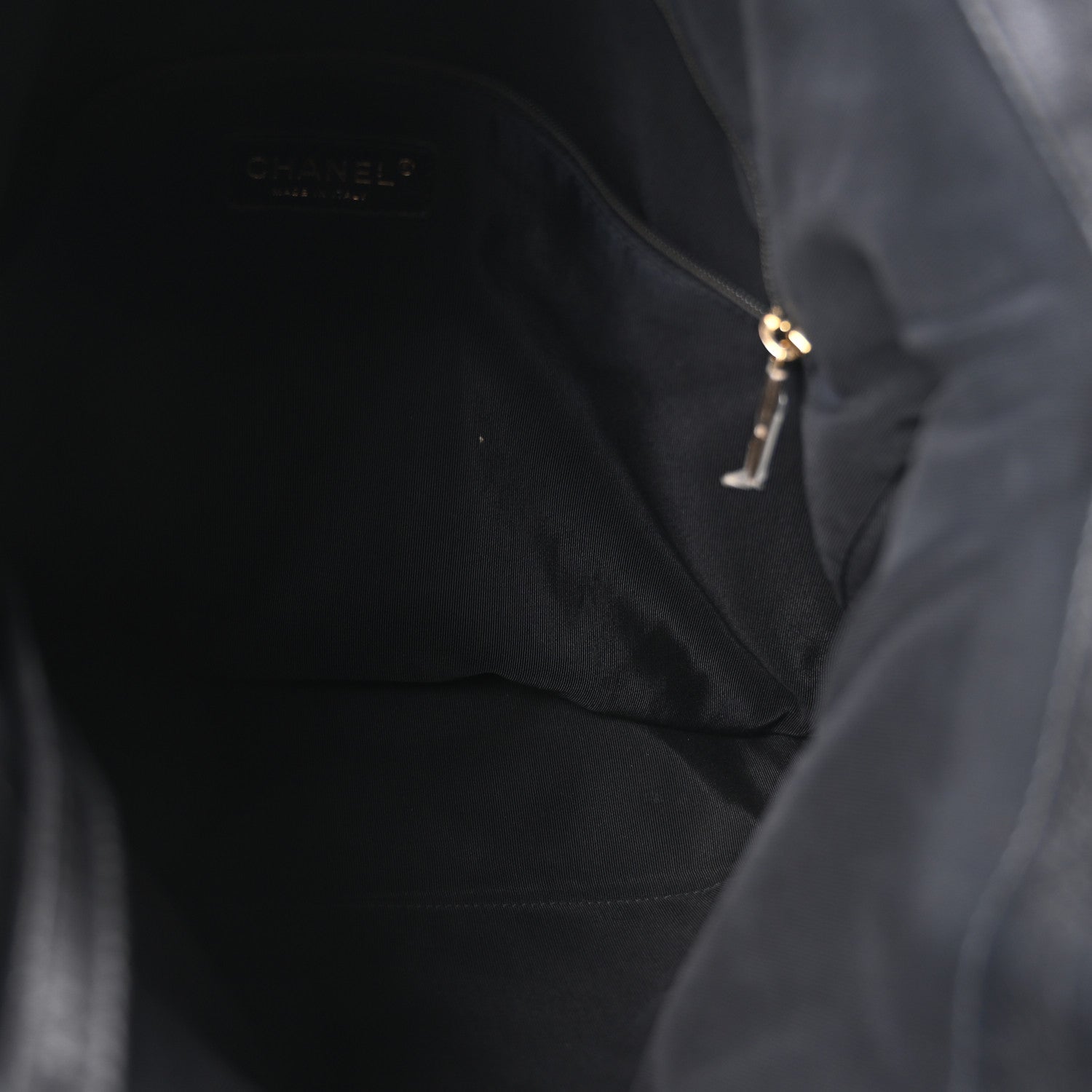 Chanel Calfskin Quilted Medium Chain Me Hobo Black 5 of 10