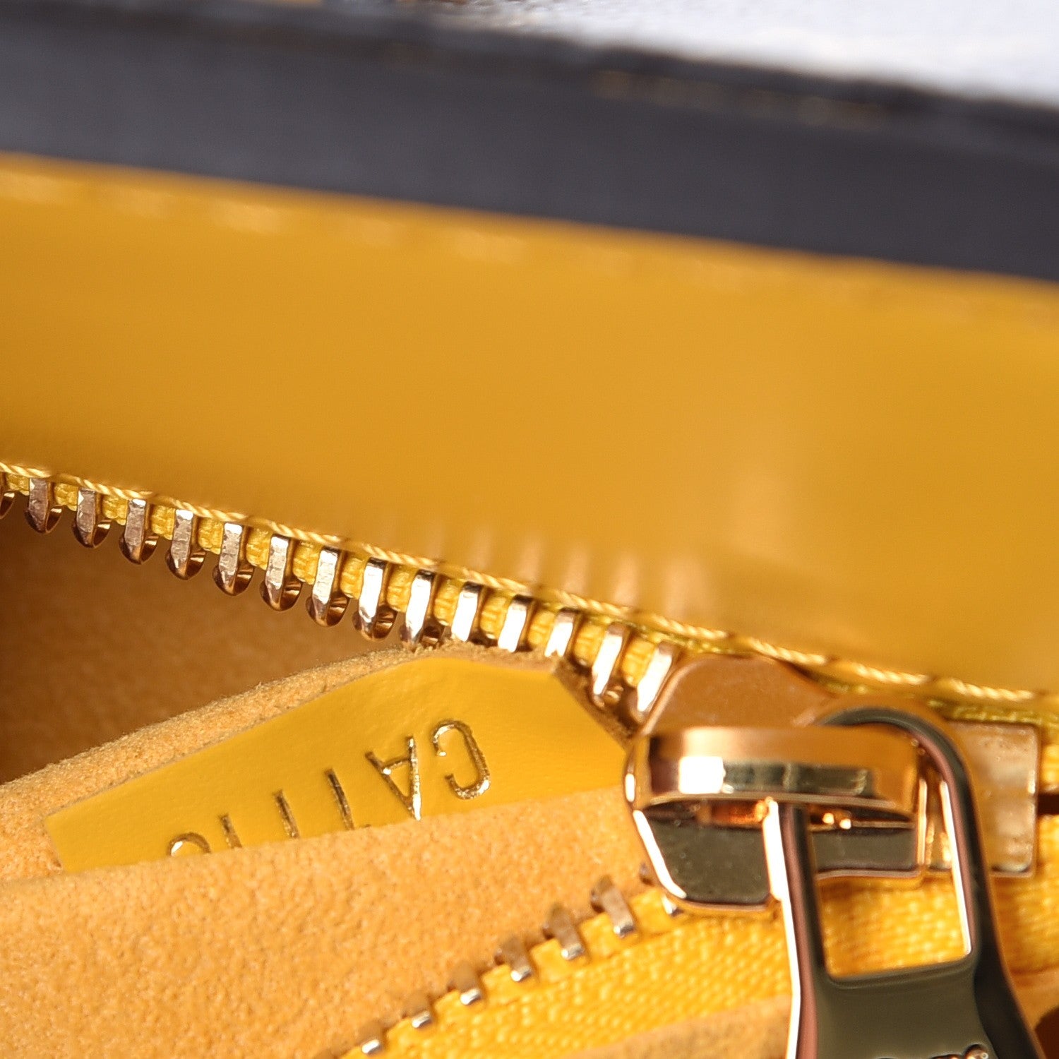 Louis Vuitton Monogram Phenix PM Jonquille 7 of 7