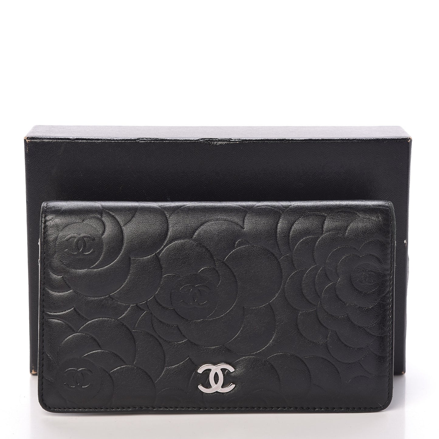 Lambskin Camellia Embossed Yen Wallet Black