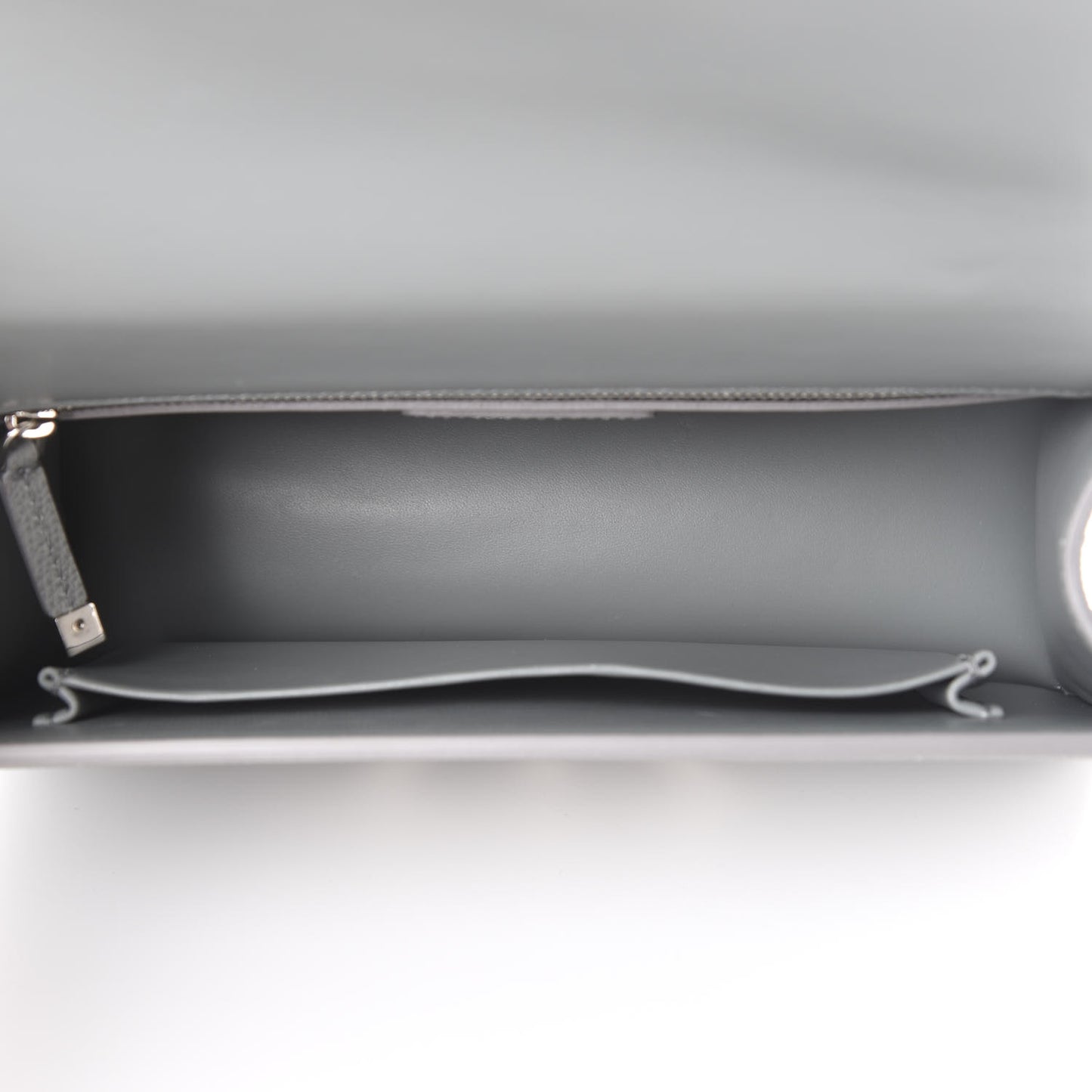 Grained Calfskin 30 Montaigne Chain Flap Bag Grey