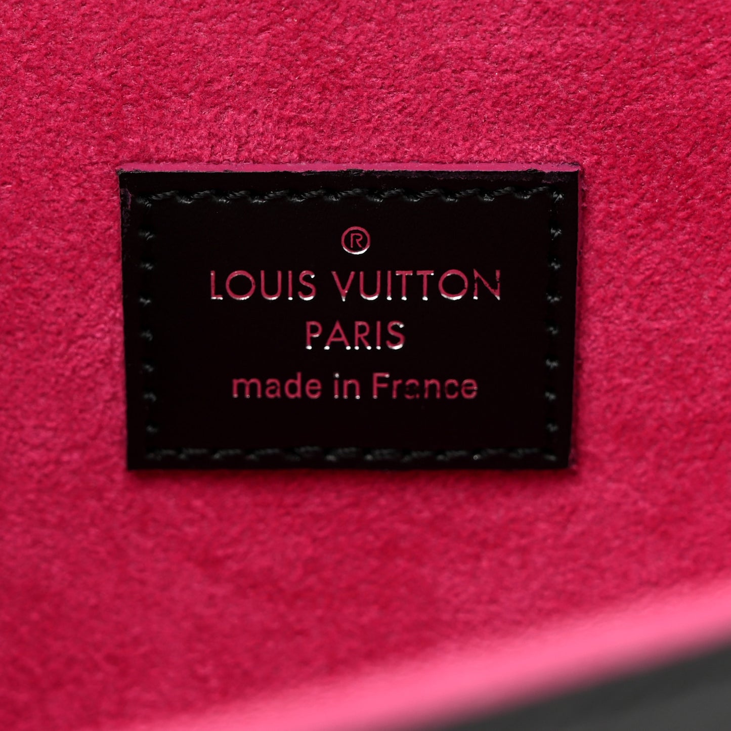 Epi Pochette Felicie Black Hot Pink