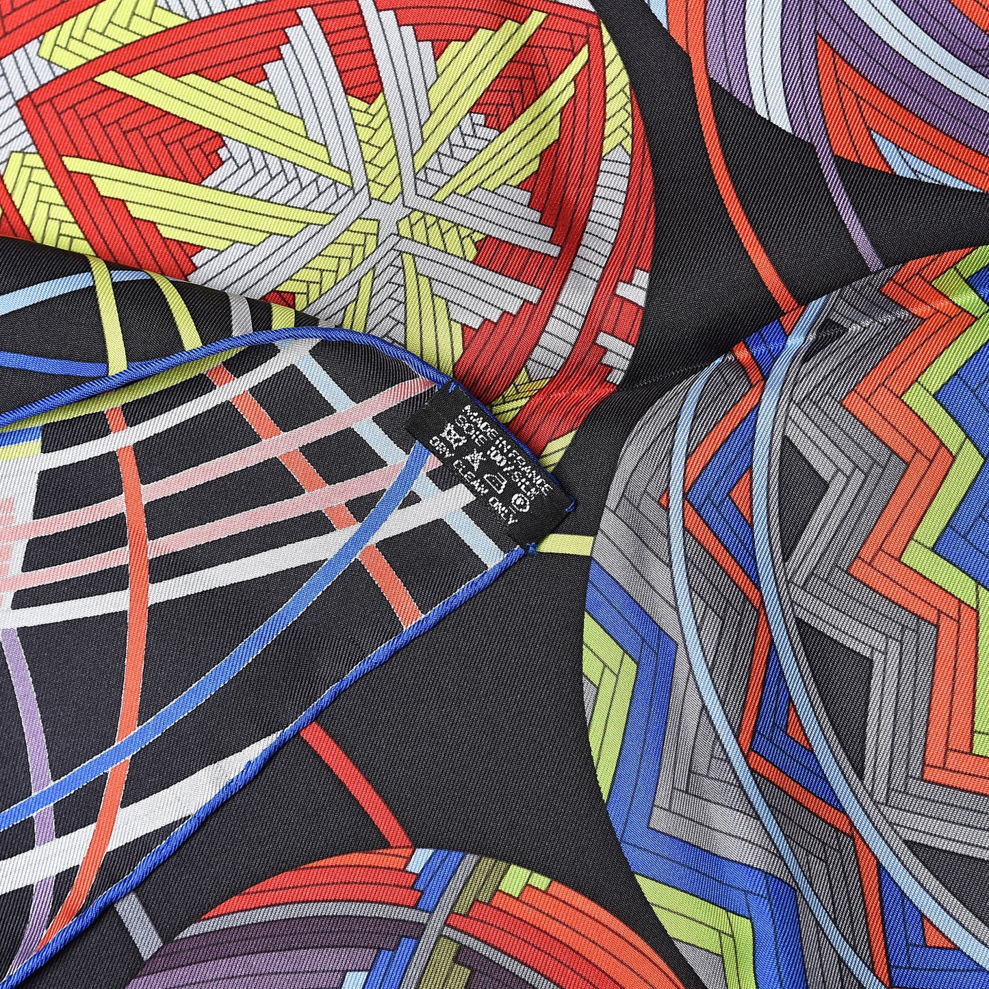 Silk l' Art Du Temari Scarf 90