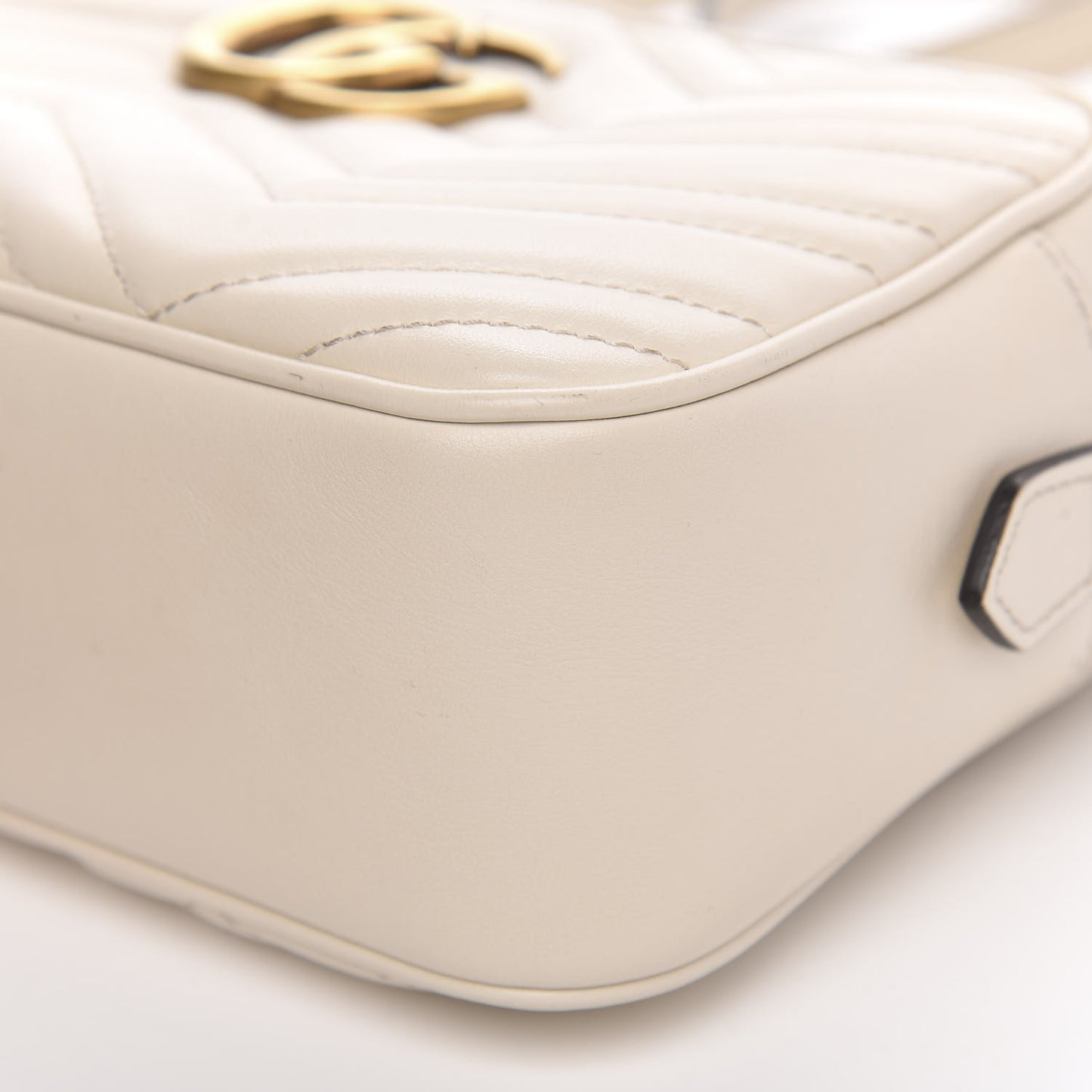 Calfskin Matelasse Small GG Marmont Chain Shoulder Bag White