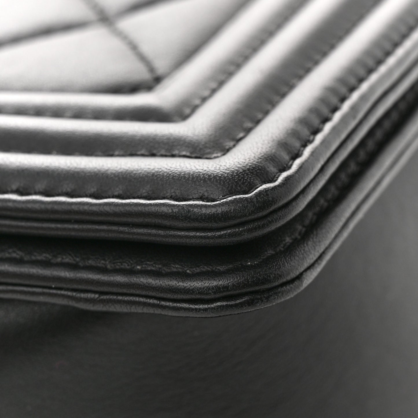 Lambskin Quilted Large Boy Flap Black