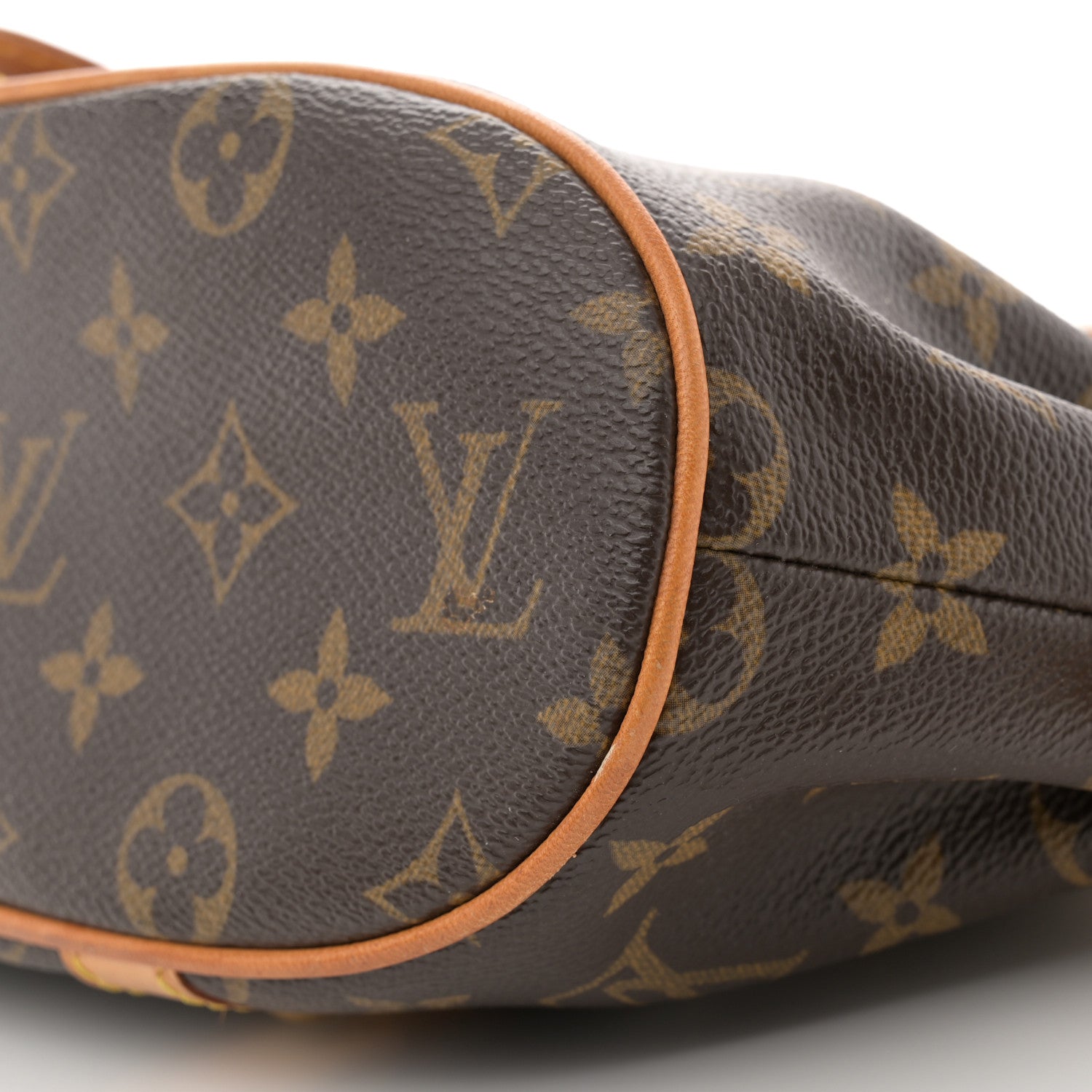 Louis Vuitton Monogram Theda GM 9 of 12