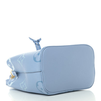 Louis Vuitton Empreinte Monogram Giant By The Pool Neonoe BB Summer Blue 3 of 4