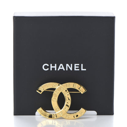 Chanel Metal Paris Button CC Large Brooch Gold 5 of 5