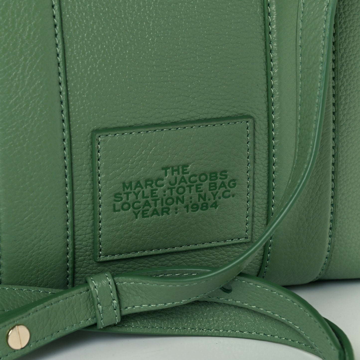 Grained Calfskin Small The Tote Bag Aspen Green