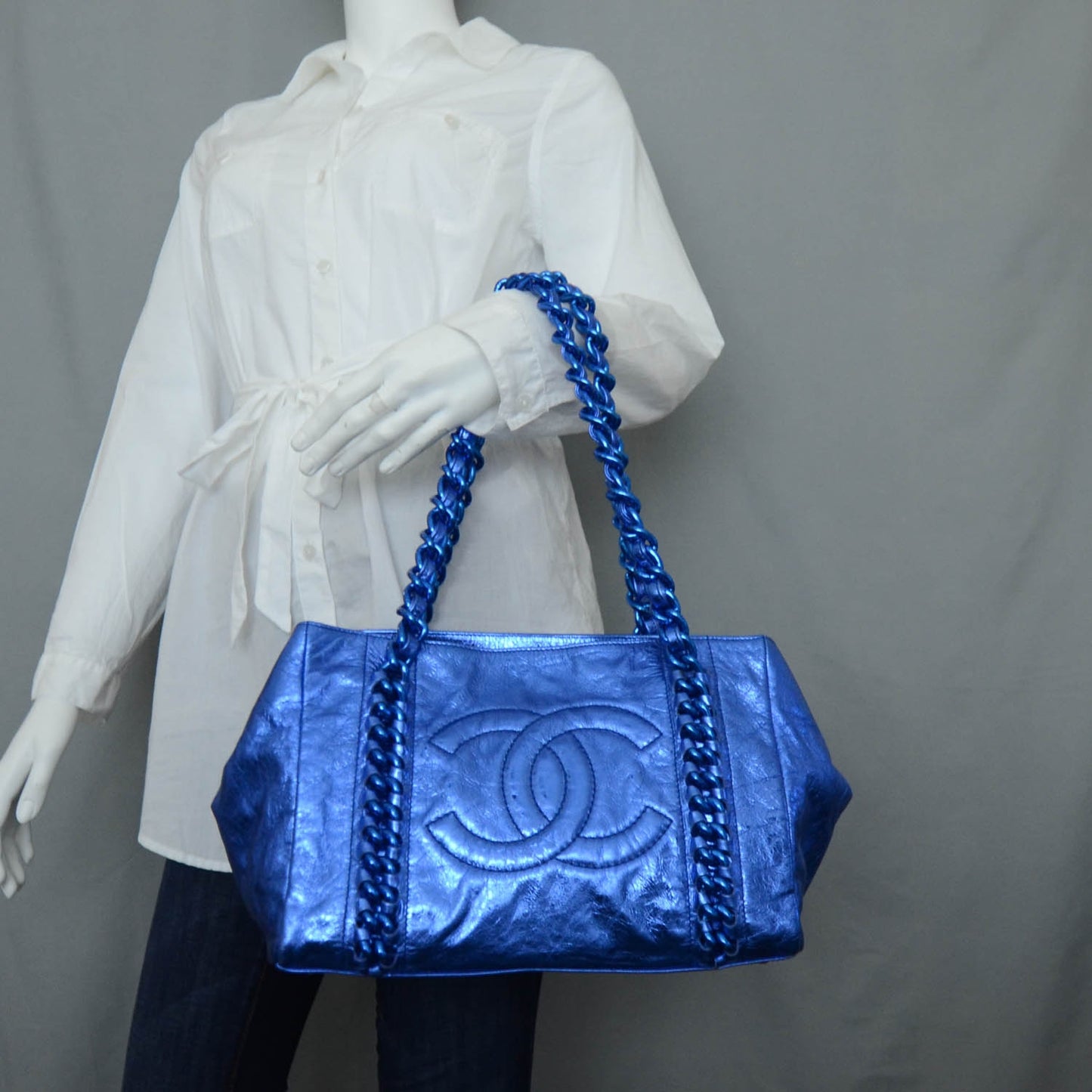 Leather Modern Chain Tote Metallic Blue
