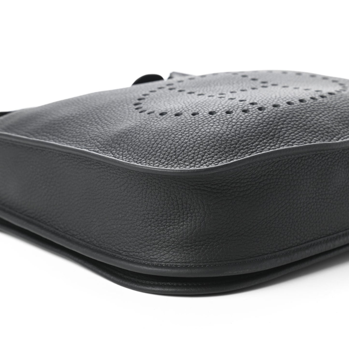 Taurillon Clemence Evelyne III PM Black