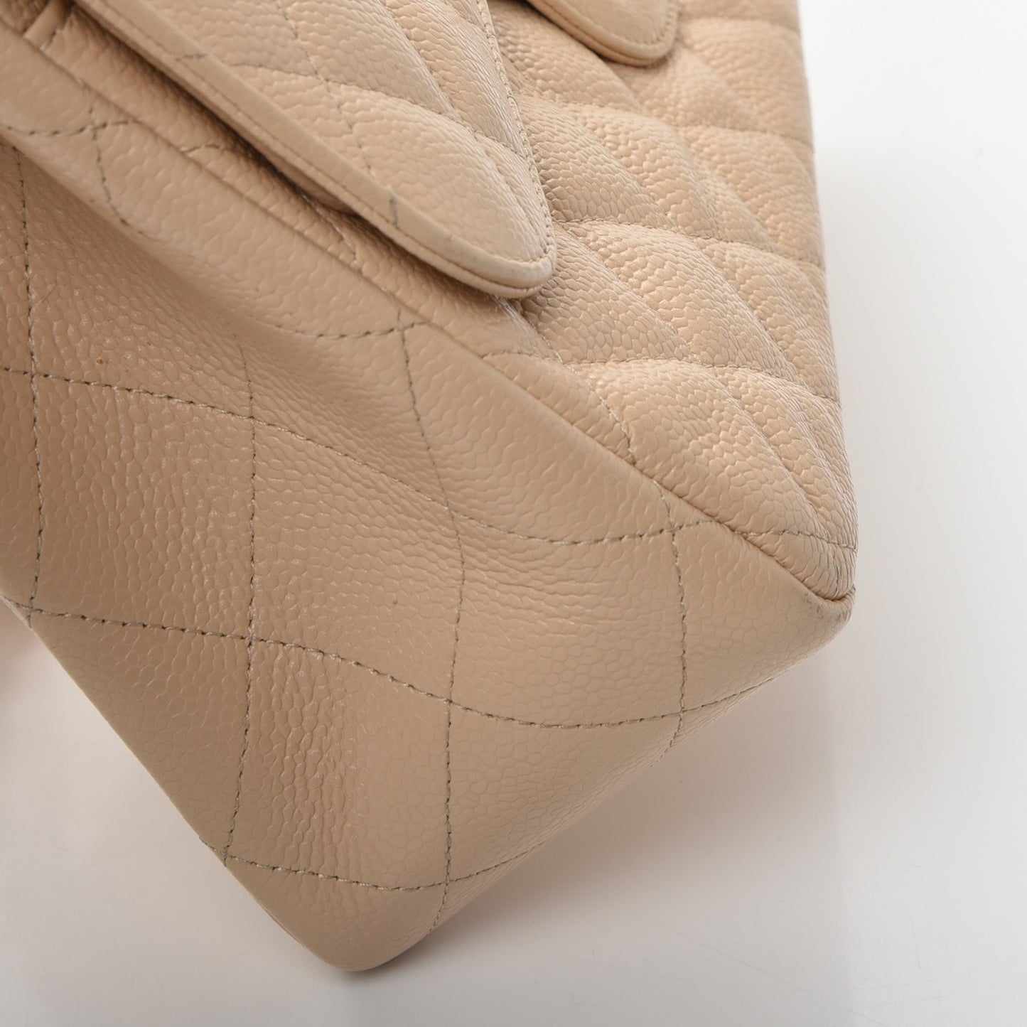 Caviar Quilted Jumbo Double Flap Beige Clair
