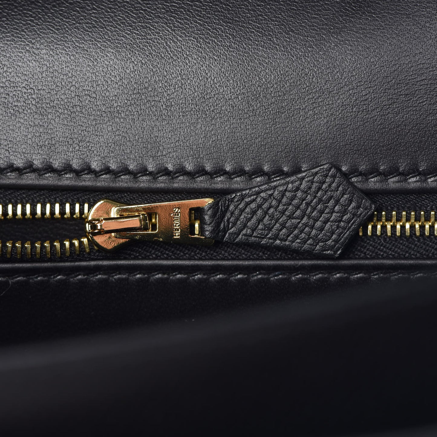 Epsom Constance 24 Black
