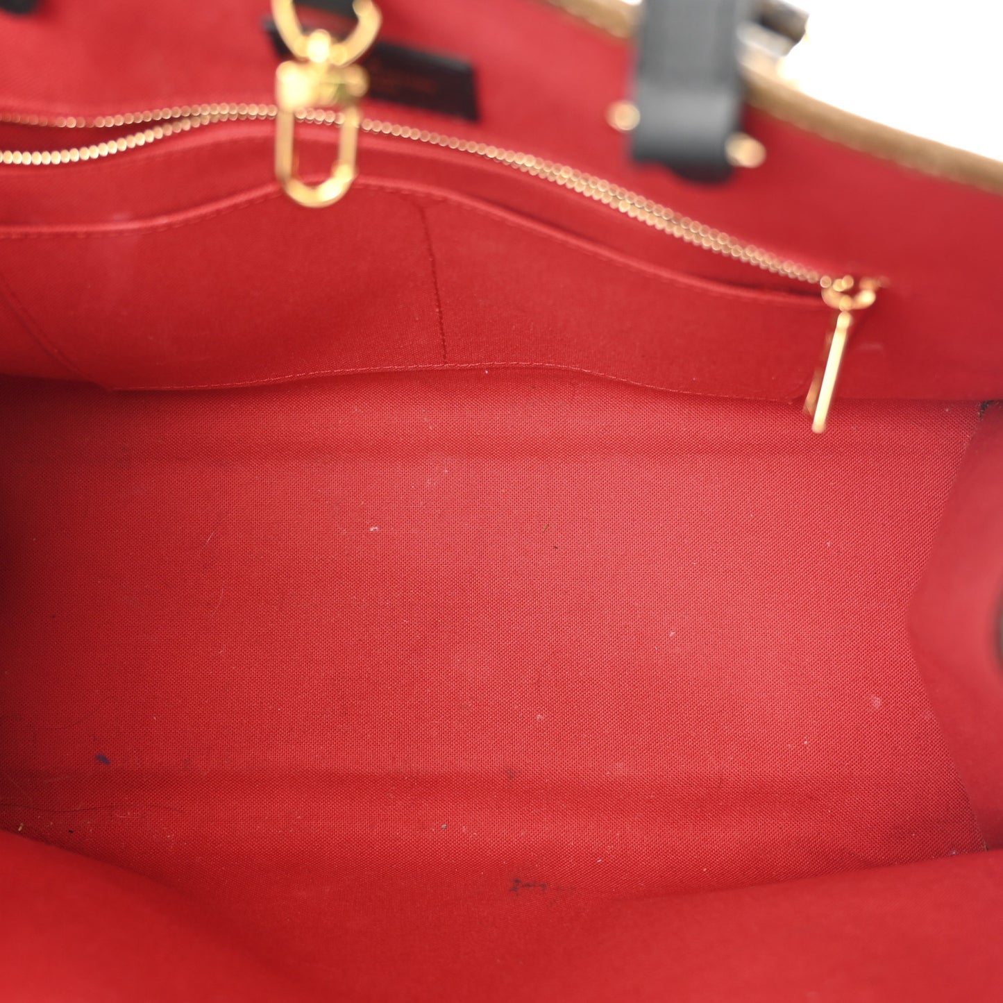 Reverse Monogram Giant Onthego MM