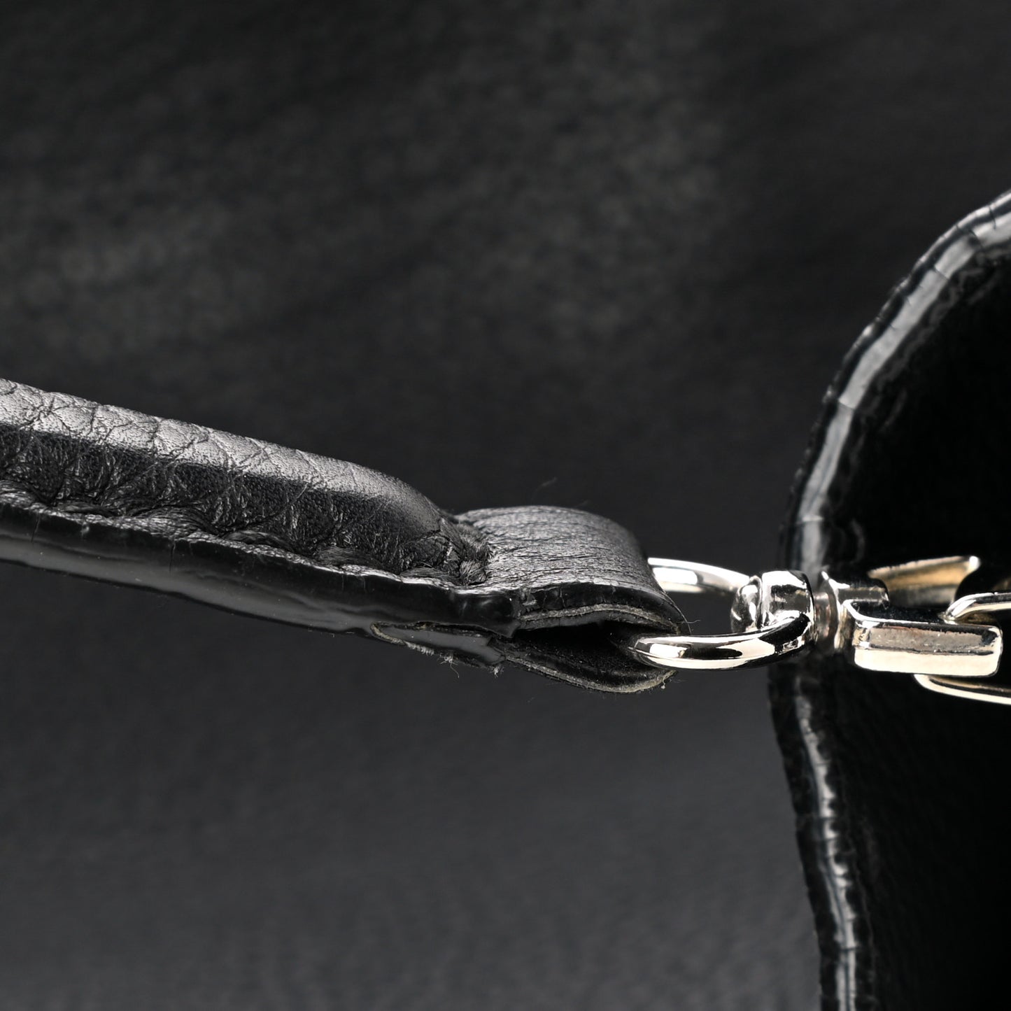 Cuoio Romano Selleria Large Anna Bucket Bag Black