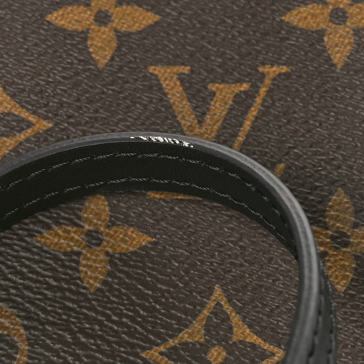 Monogram Locky BB Black
