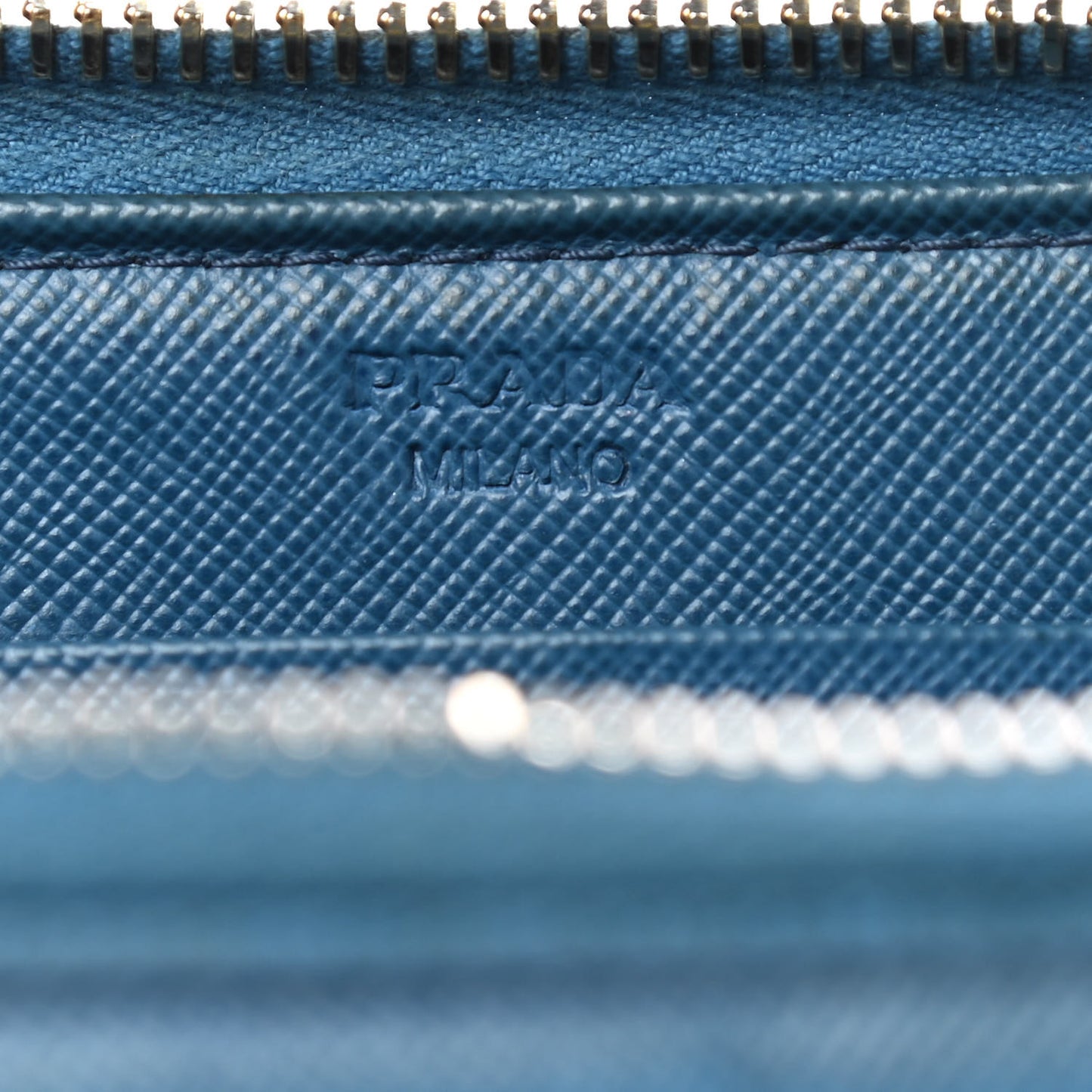 Saffiano Zip Around Wallet Cobalto