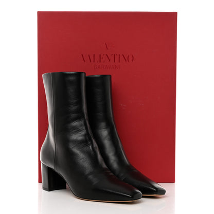 Valentino Garavani Nappa Rockstud Ankle Boots 39.5 Black 9 of 9