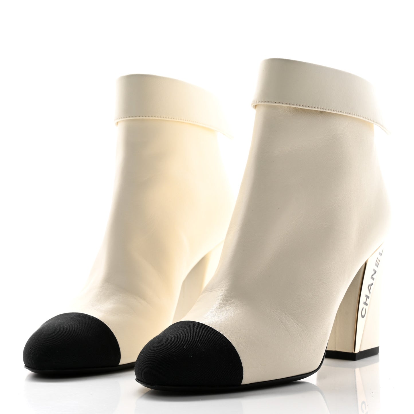 Lambskin Grosgrain Triangle & Collar 90 Ankle Boots 38 Ivory Black