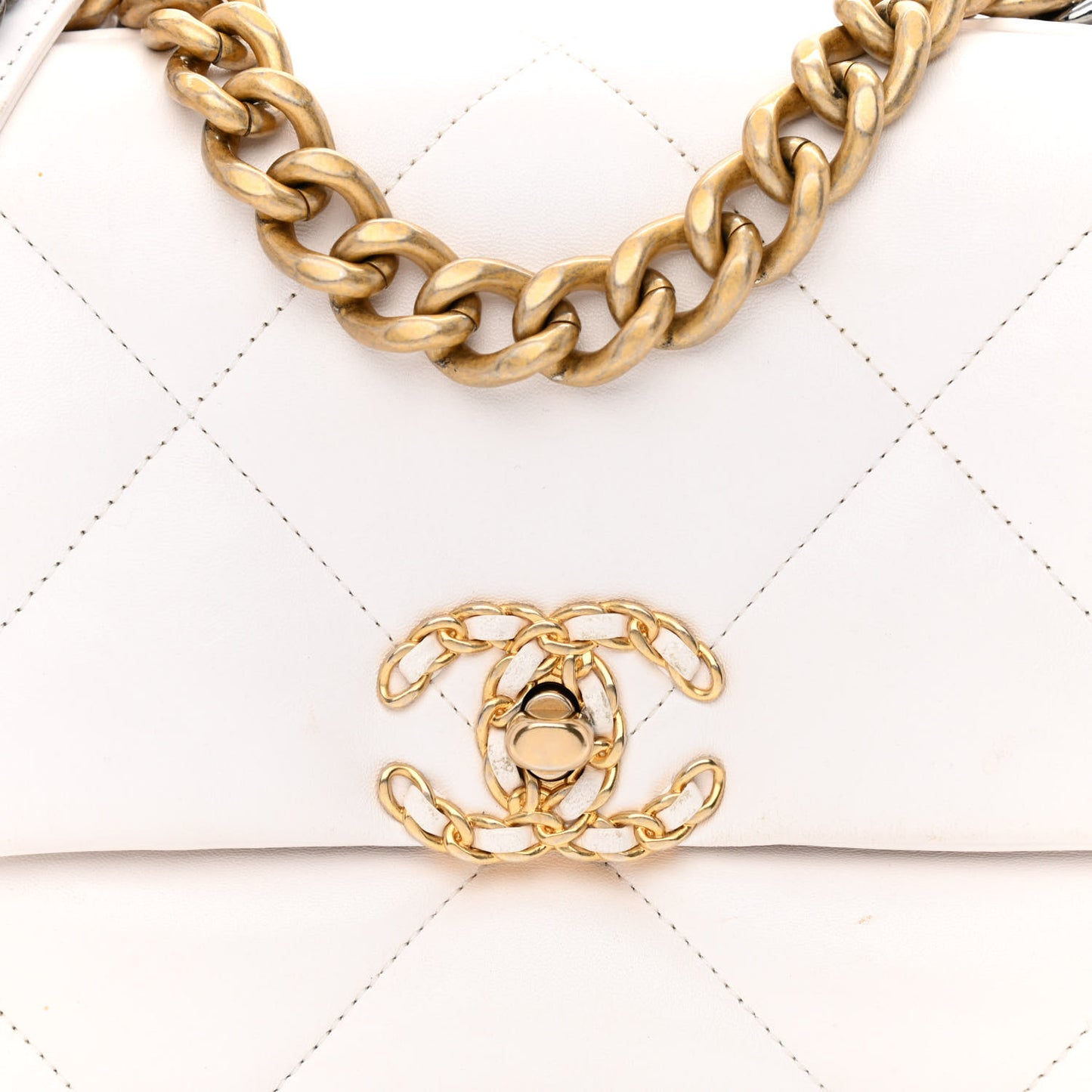 Lambskin Quilted Medium Chanel 19 Flap White