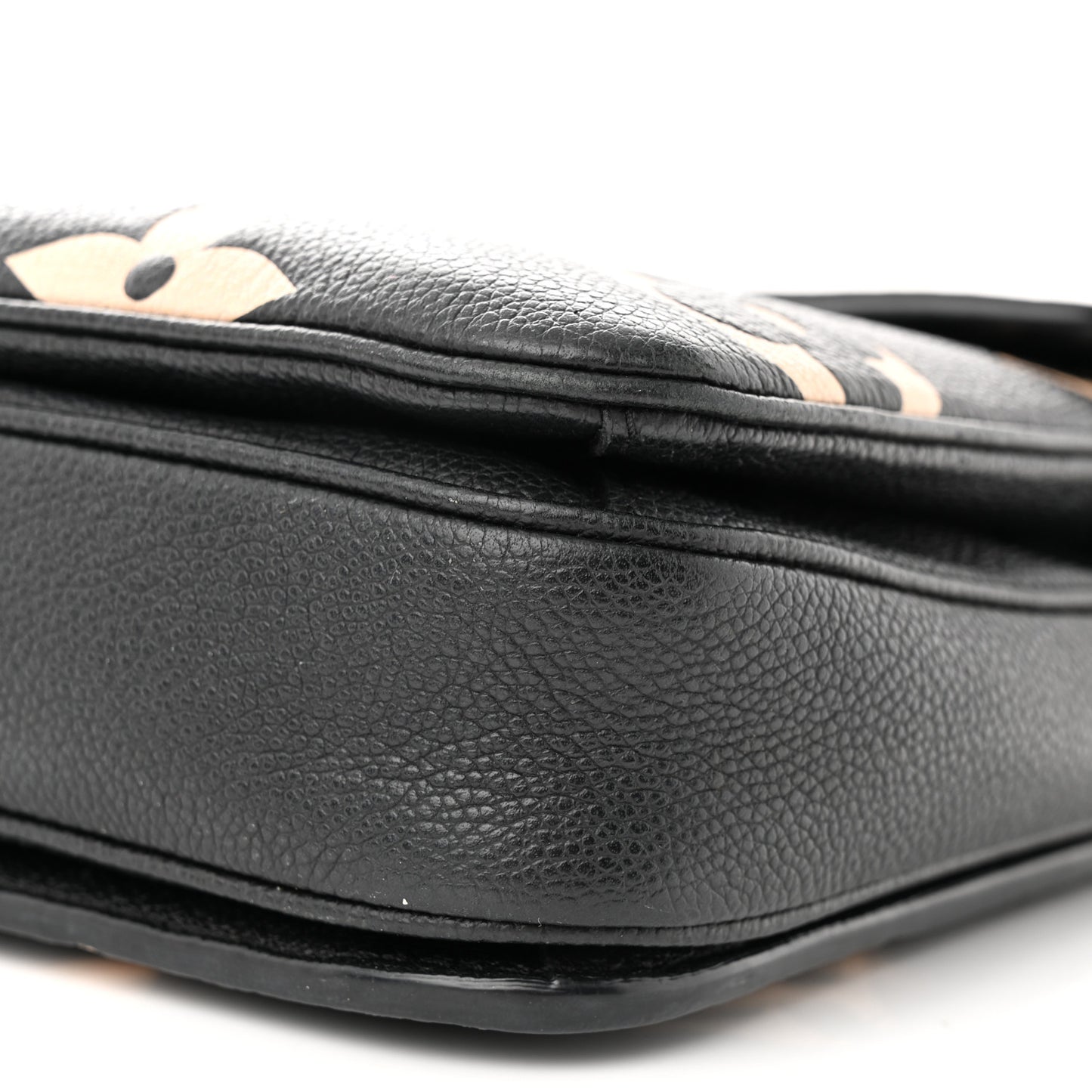 Empreinte Monogram Giant Pochette Metis Black Beige