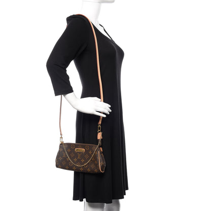 Louis Vuitton Monogram Eva Clutch 2 of 10