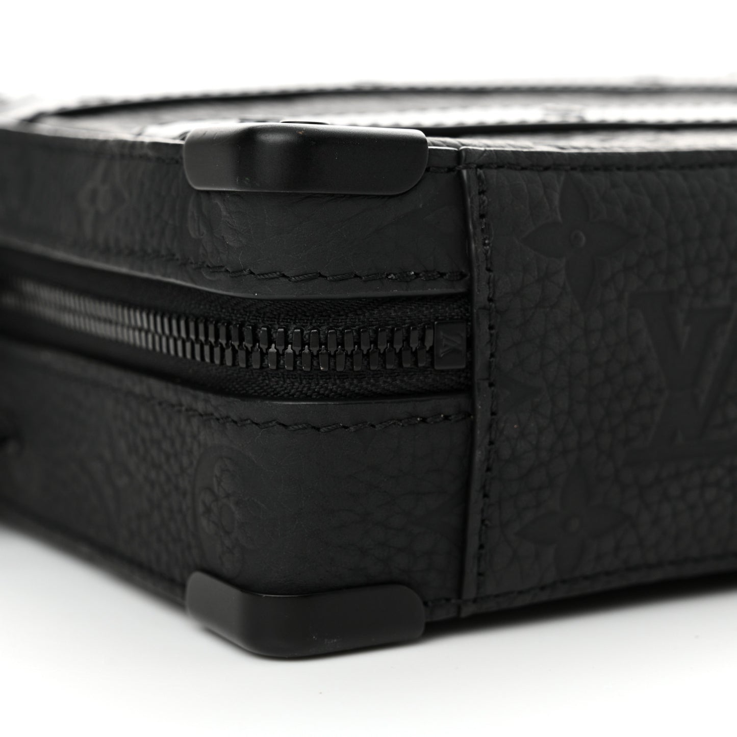 Taurillon Monogram Soft Trunk Black