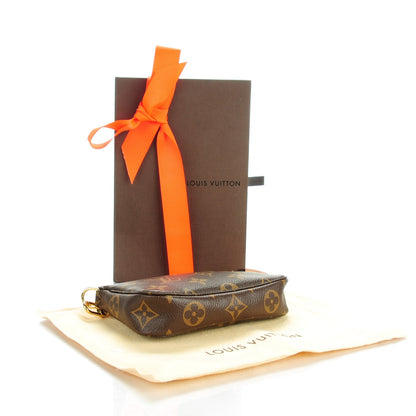 Louis Vuitton Monogram Mini Pochette Accessories 4 of 7