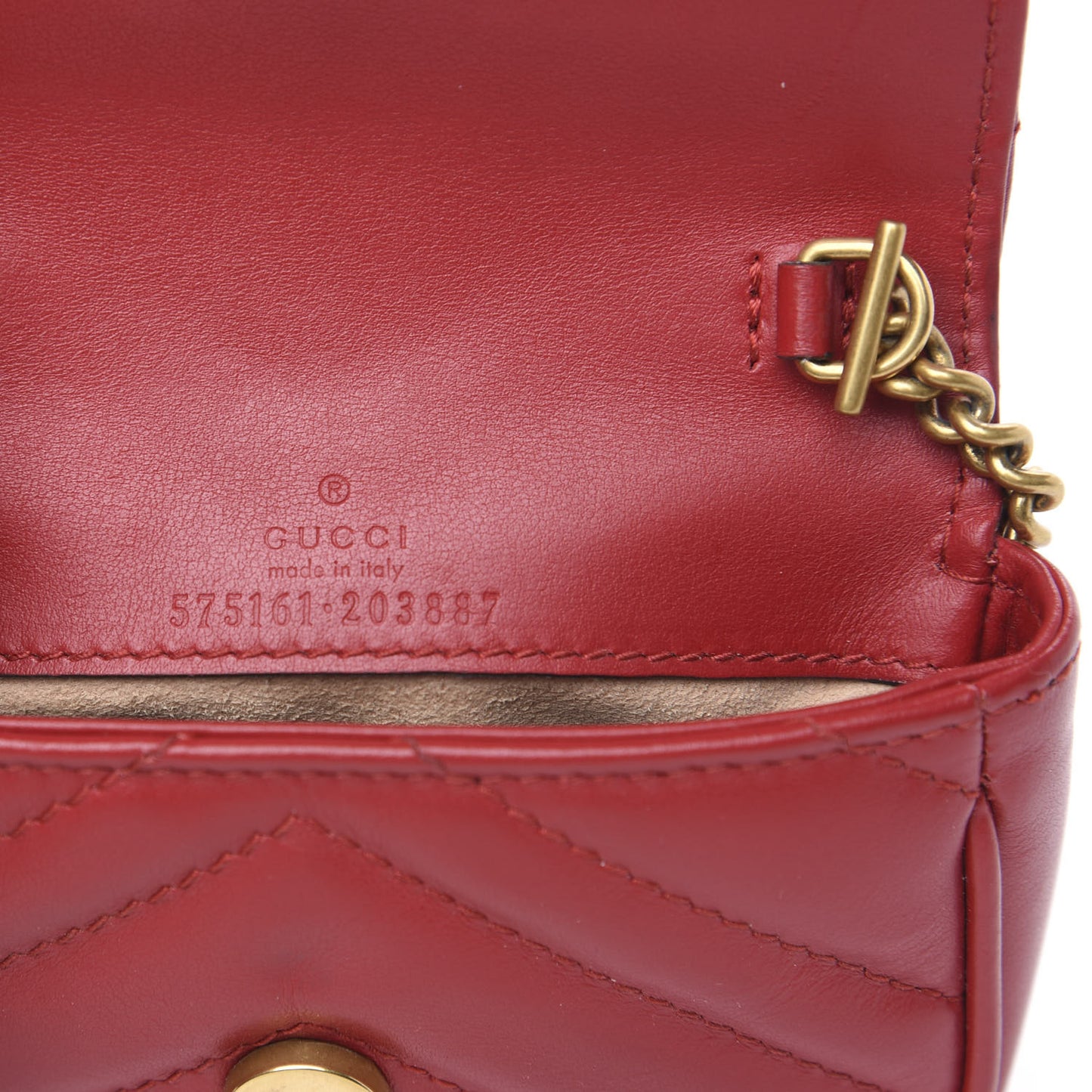 Calfskin Matelasse GG Marmont 2.0 Coin Purse On A Chain Hibiscus Red