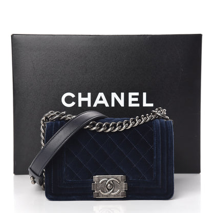 Chanel Velvet Quilted Small Boy Flap Marine Fonce 17 of 17