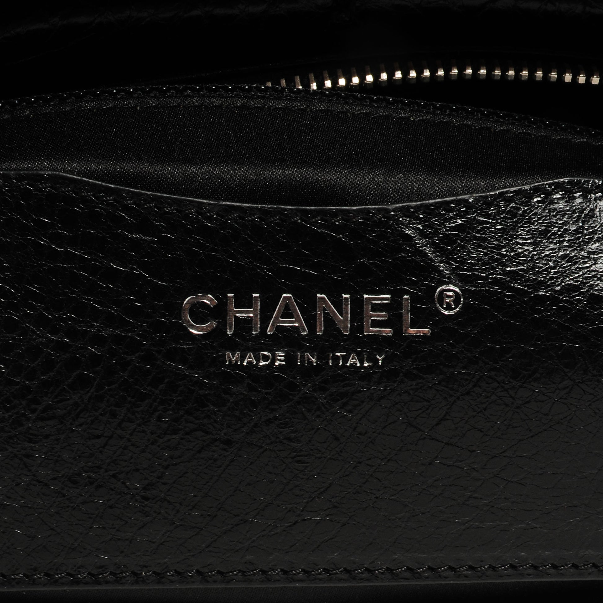 Chanel Glazed Calfskin On The Road Hobo Black 6 of 8
