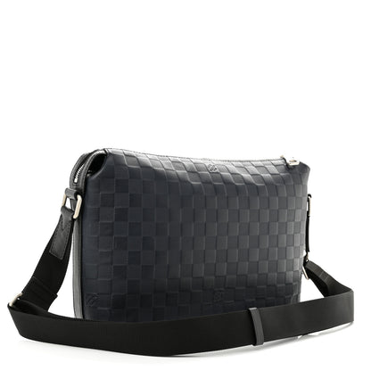 Louis Vuitton Damier Infini Messenger PM Onyx 3 of 11
