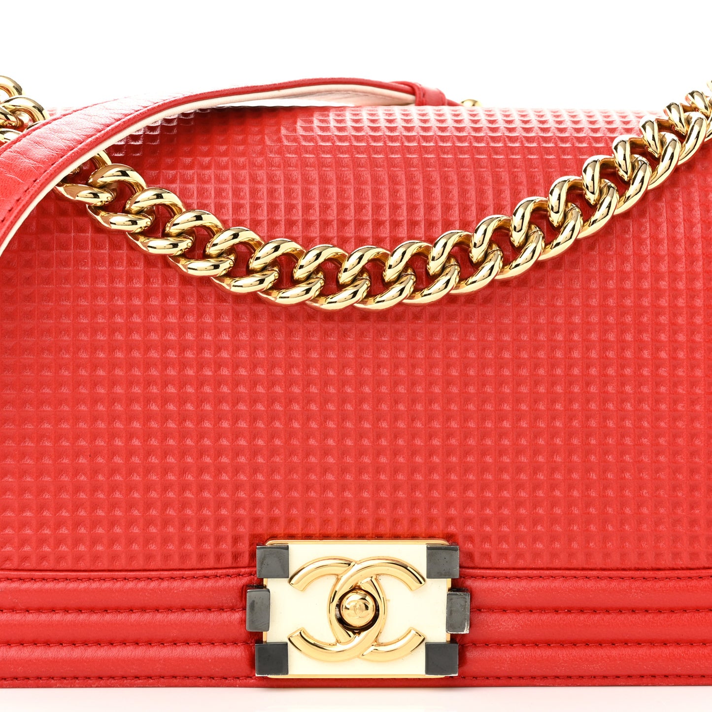 Lambskin Embossed Medium Boy Cube Flap Red