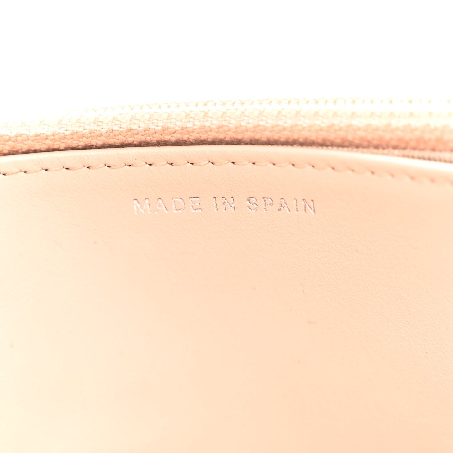 Caviar Quilted Wallet On Chain WOC Light Pink