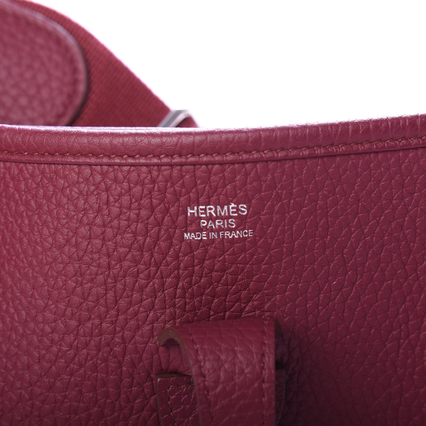 Taurillon Clemence Evelyne III PM Rubis