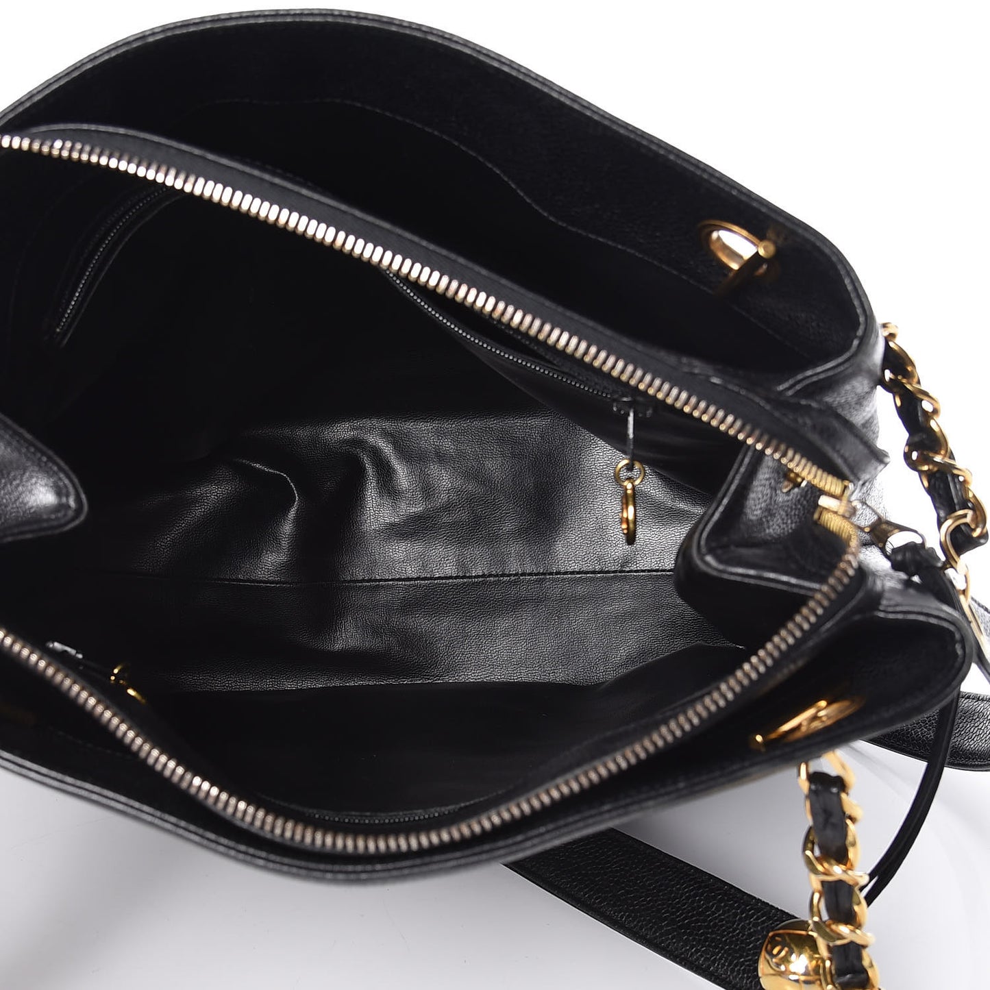Caviar CC Shoulder Bag Black
