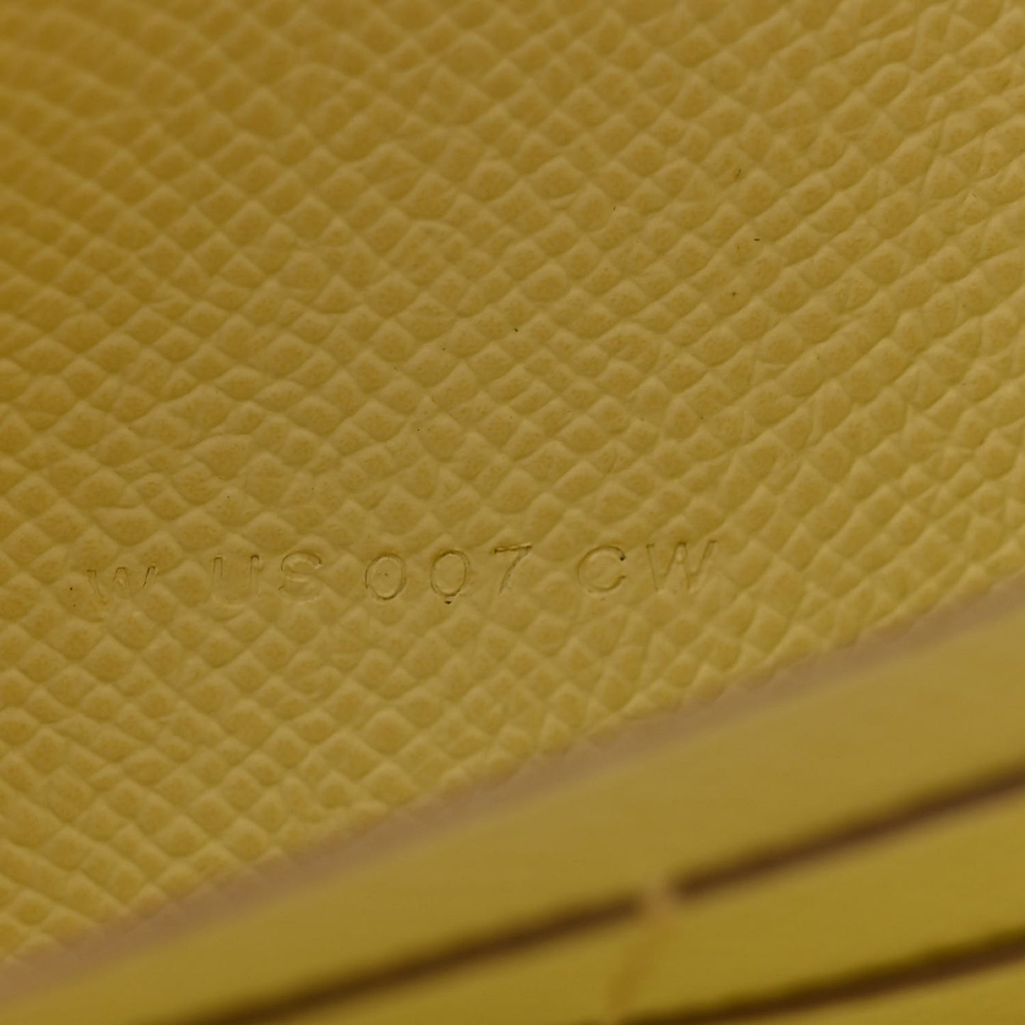 Epsom Constance Long Wallet To Go Wallet Jaune Milton