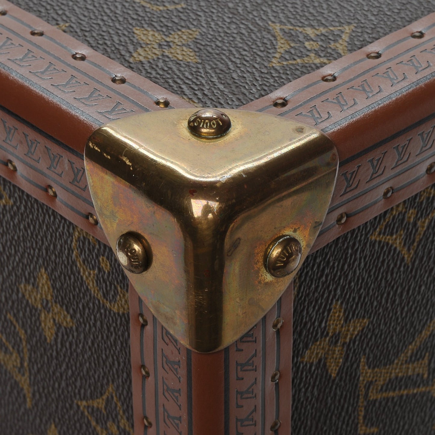 Monogram Boite Flacons Beauty Train Trunk Case