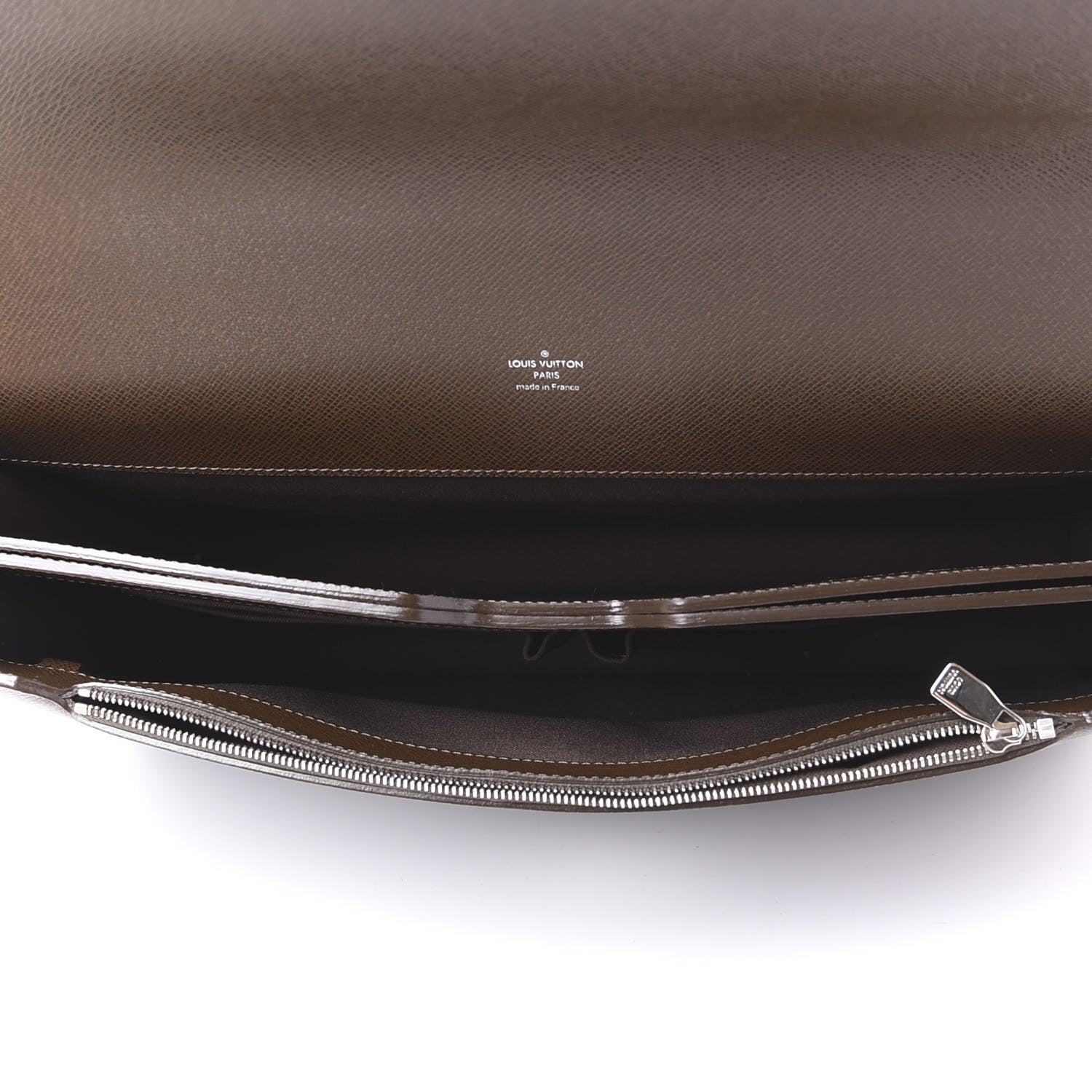 Louis Vuitton Taiga Neo Robusto 2 Compartment Briefcase Grizzli 4 of 8